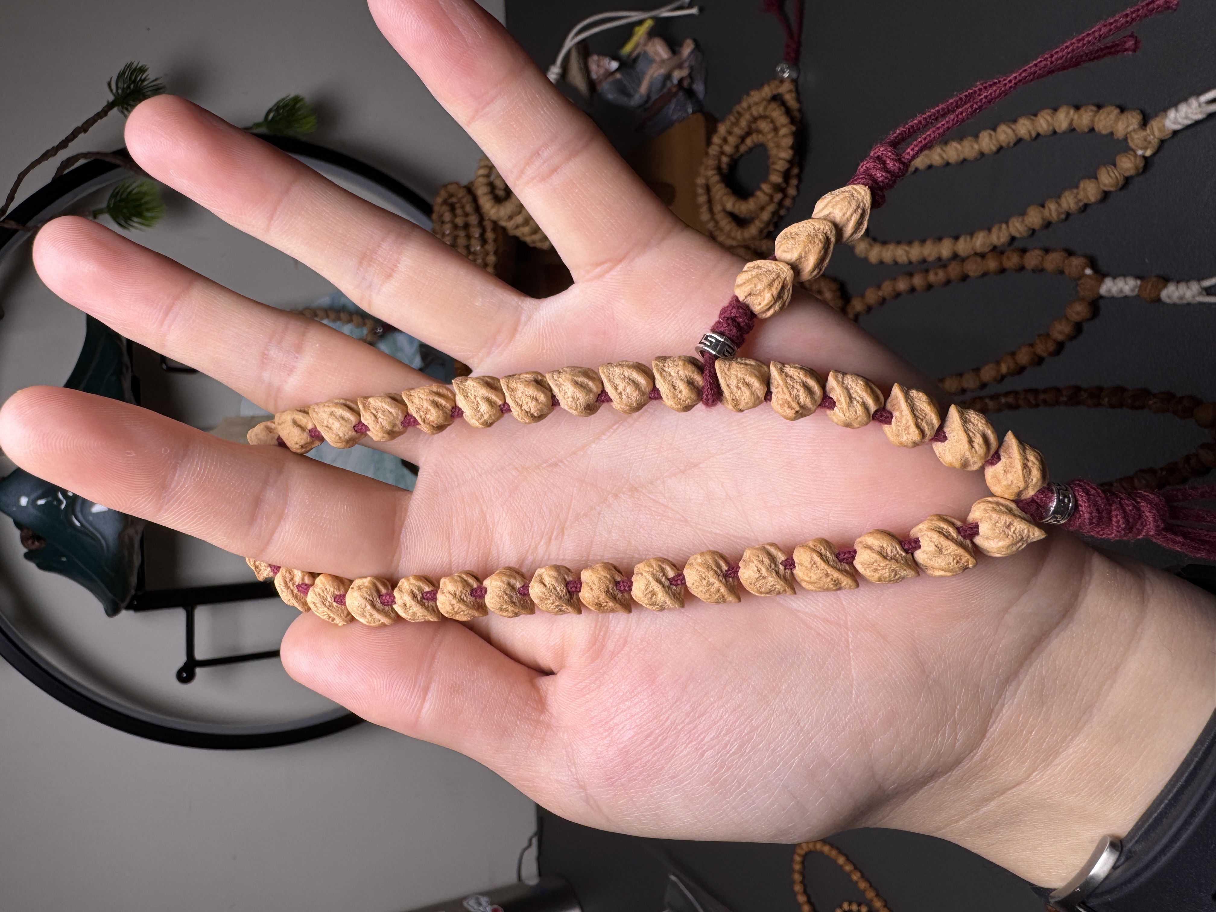 壹籽柏香 双线斜打配饰款蛇骨手持