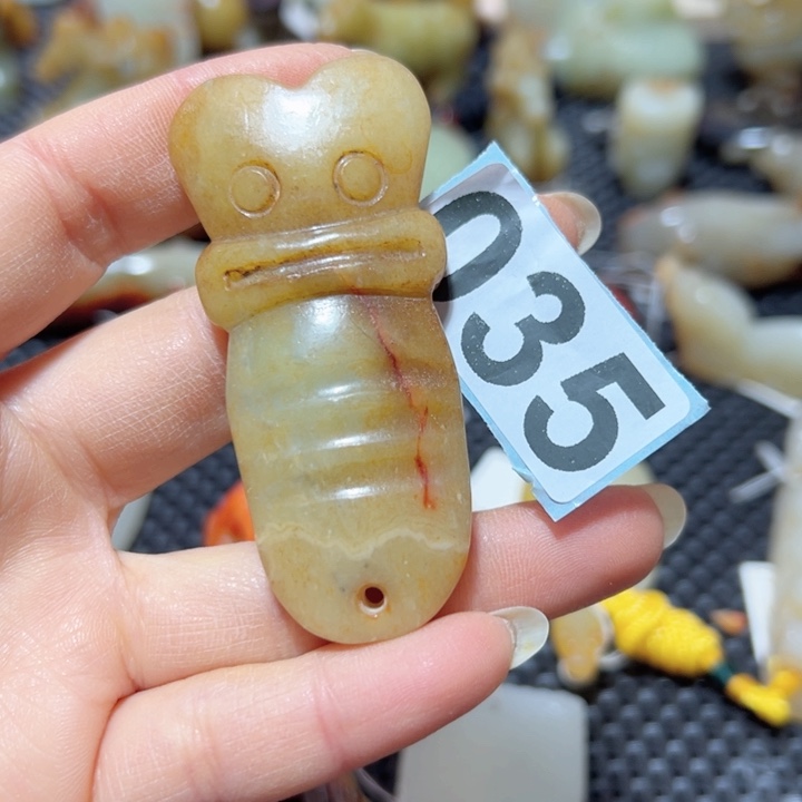 和田玉颈饰未镶嵌