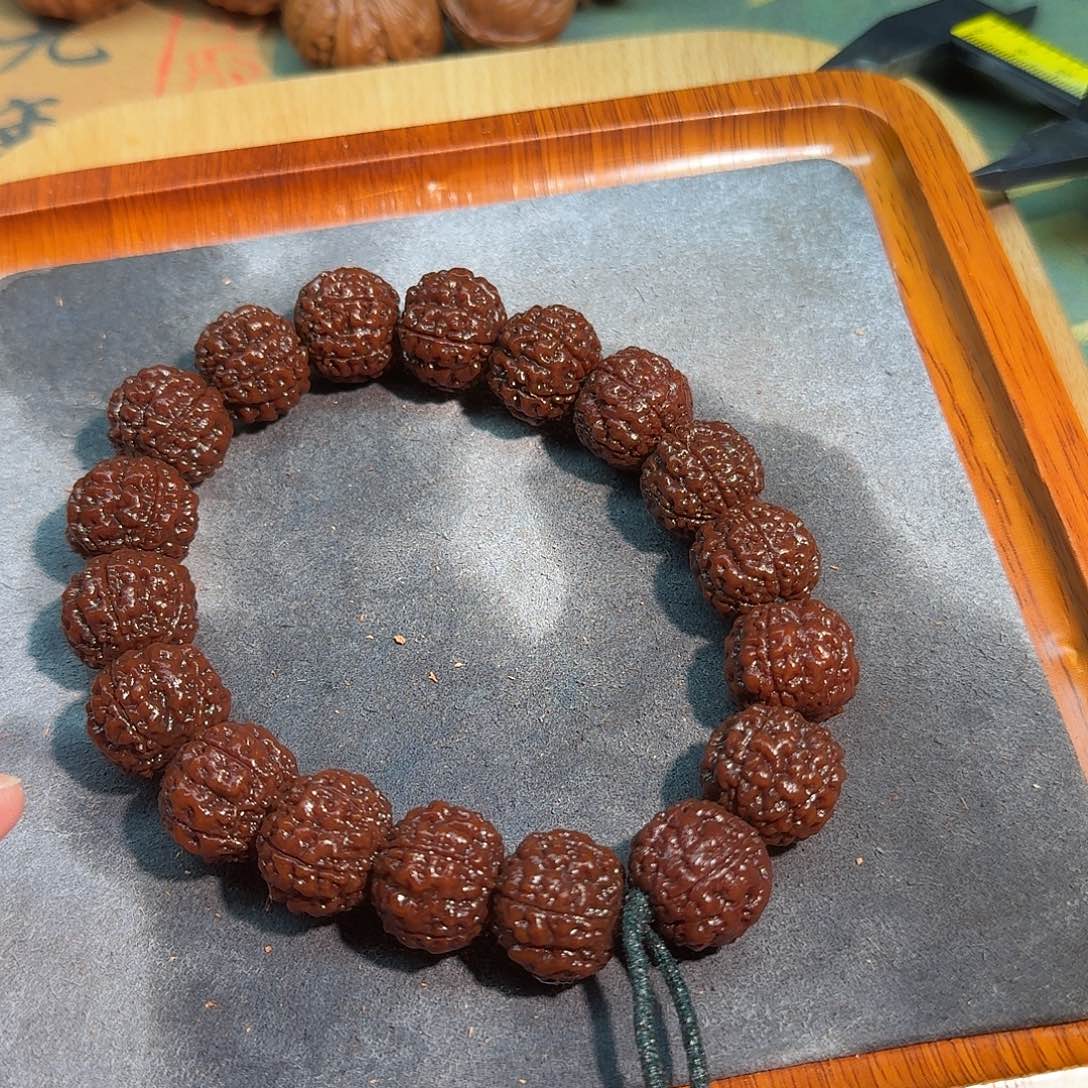 我***子金刚菩提吊坠跳跳龙单圈头货