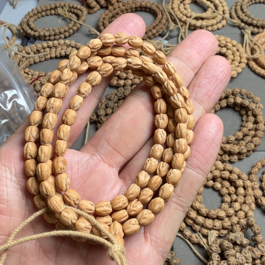 跑***天吊坠柏香籽/百香籽