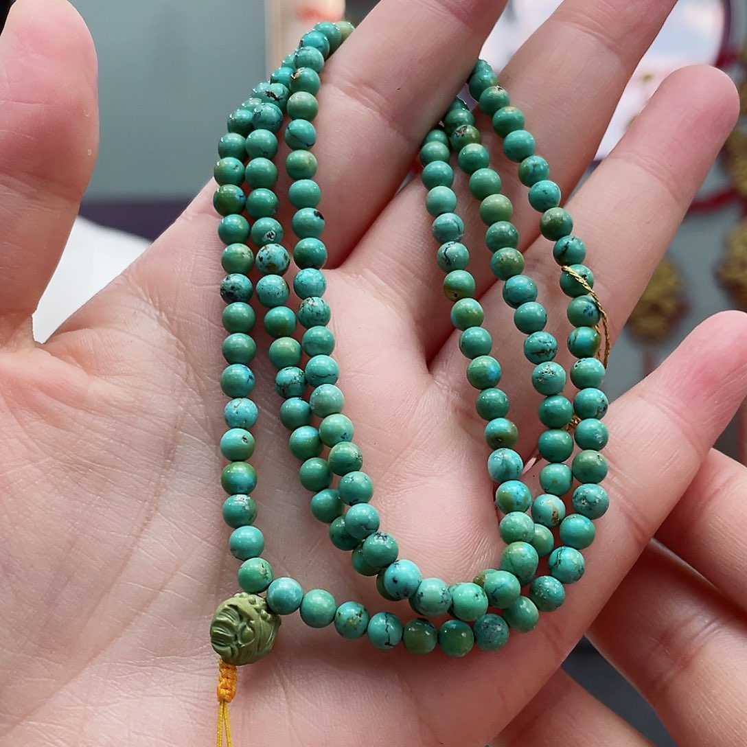 绿松石颈饰未镶嵌