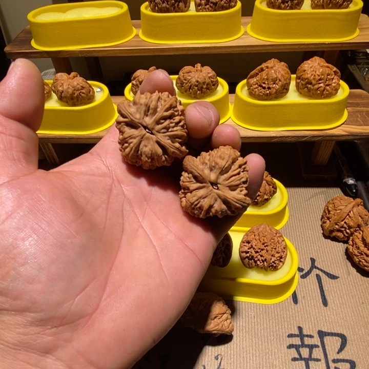 核桃43南疆石。。。。。。