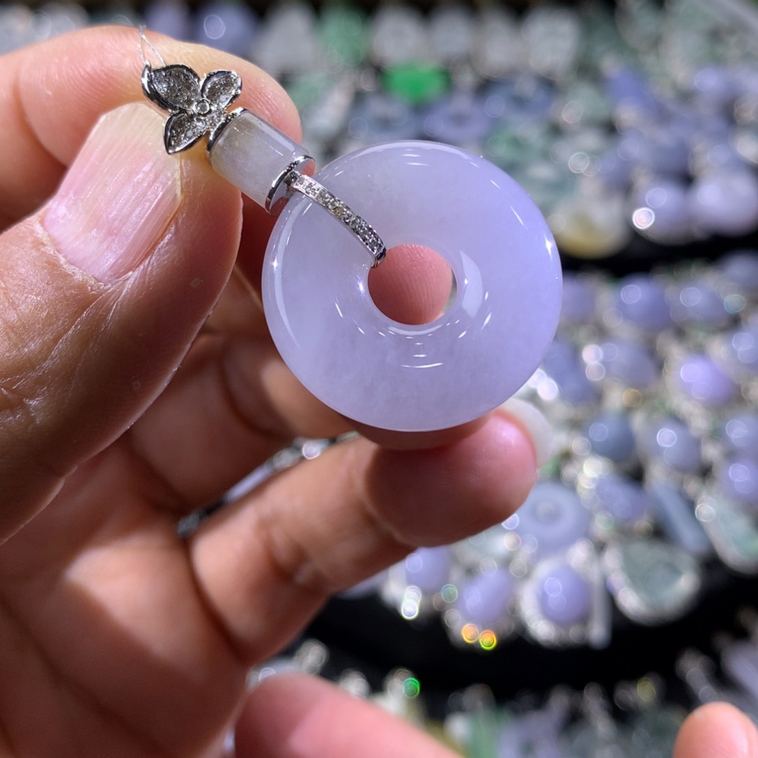 翡翠吊坠(不含链)18K金镶嵌