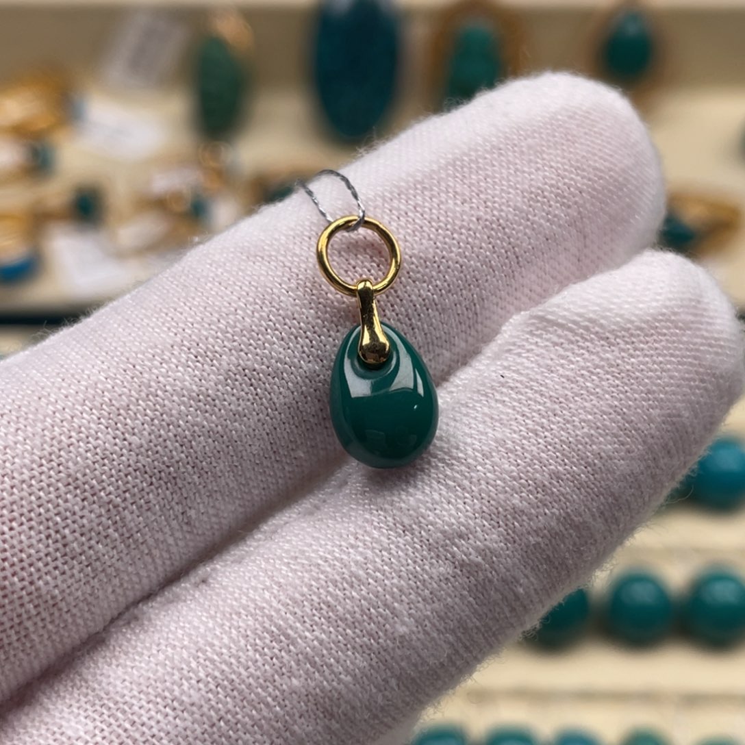 18K金镶嵌绿松石珠宝奇石