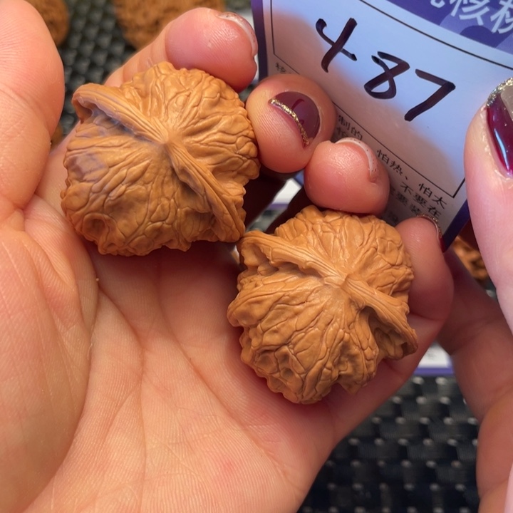 桃核把件38苹果487。。。。。。。。