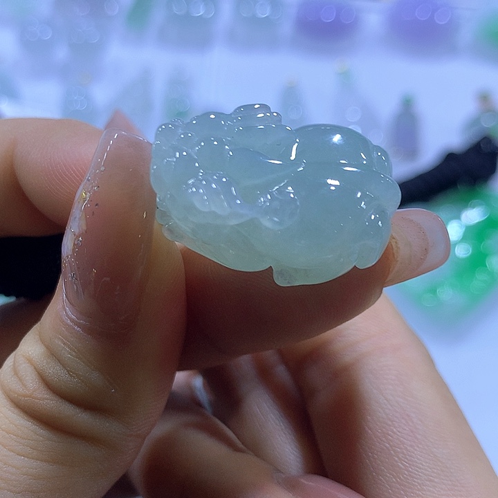 翡翠未镶嵌颈饰天然翡翠A货吊坠
