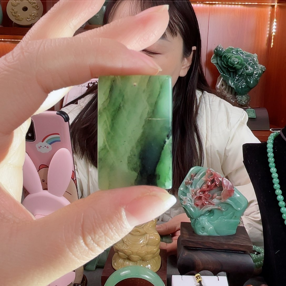 石英质玉颈饰未镶嵌
