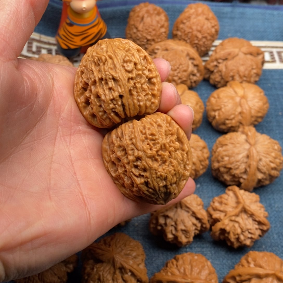 文玩核桃把件38高炮凹底南疆