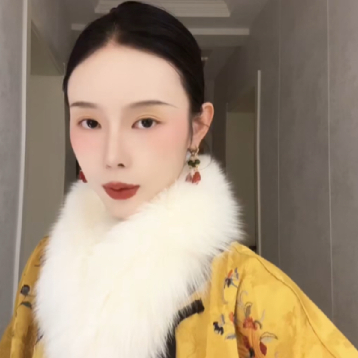 寶.ZBB主播同款真狐狸毛双面磁吸扣围脖