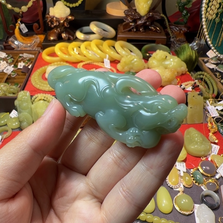 和田玉（碧玉）未镶嵌颈饰