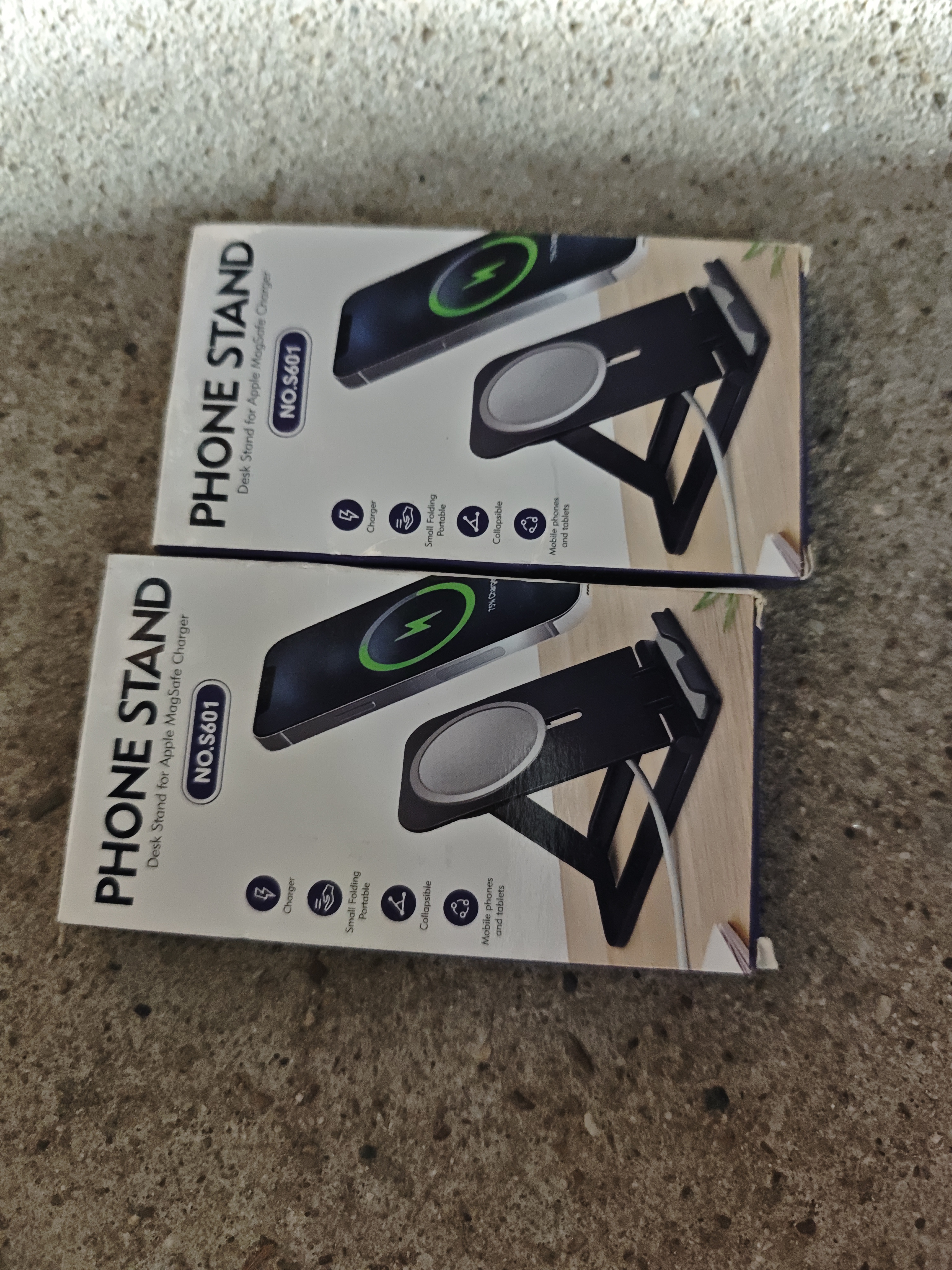 8新  手机音箱支架买一个送一个。