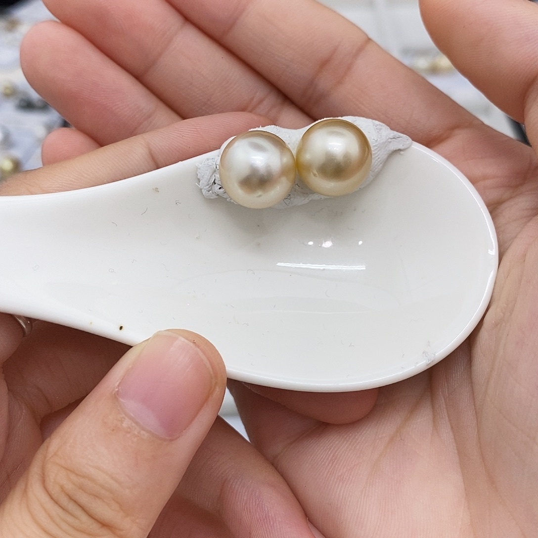 燊***阳海水珍珠未镶嵌耳饰