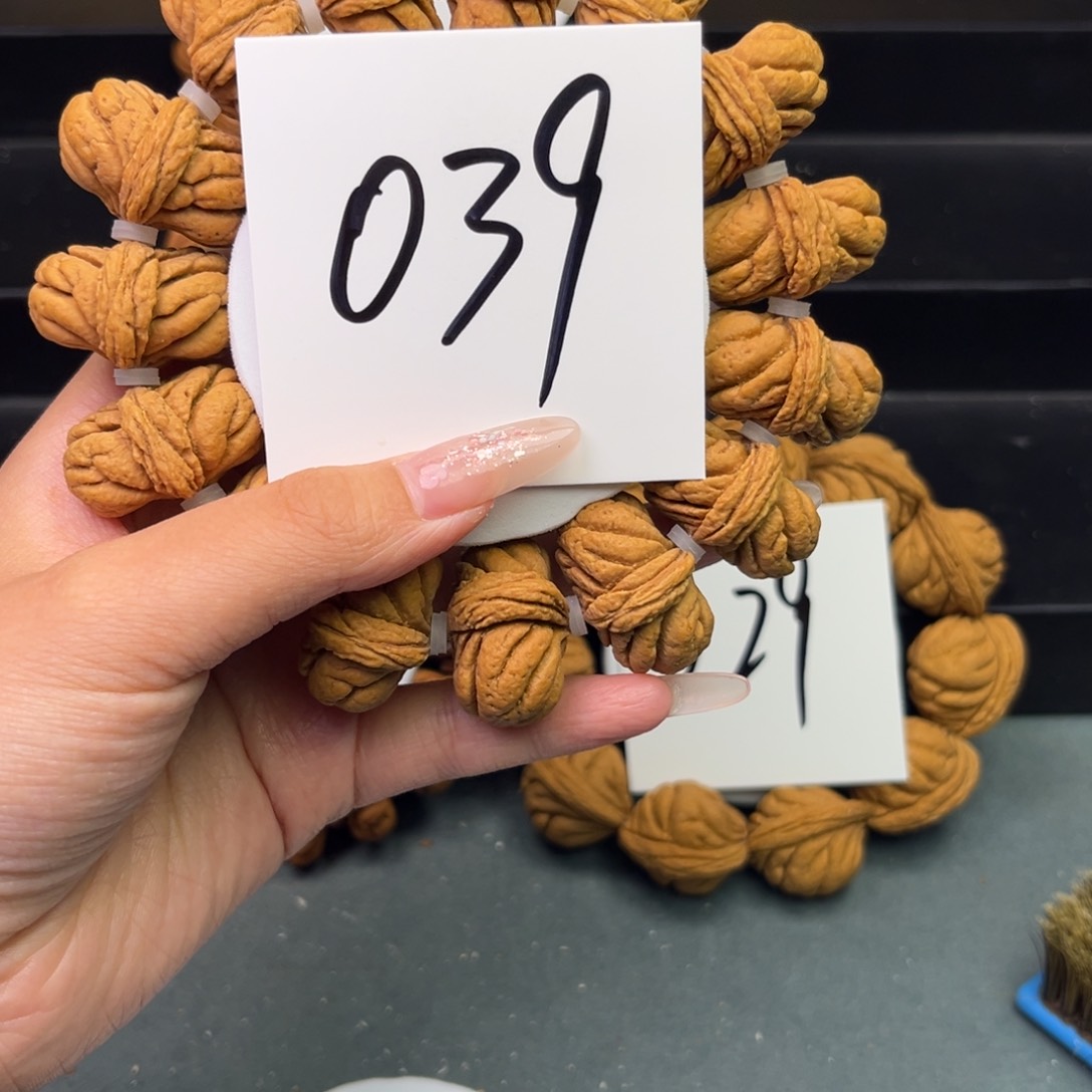 桃核手串28霸王龙手串