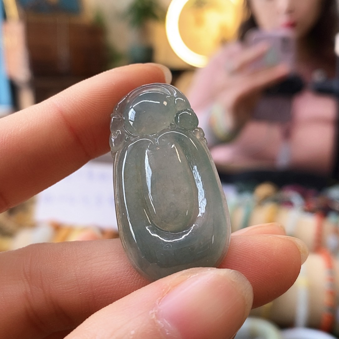 翡翠挂件未镶嵌翡翠挂件