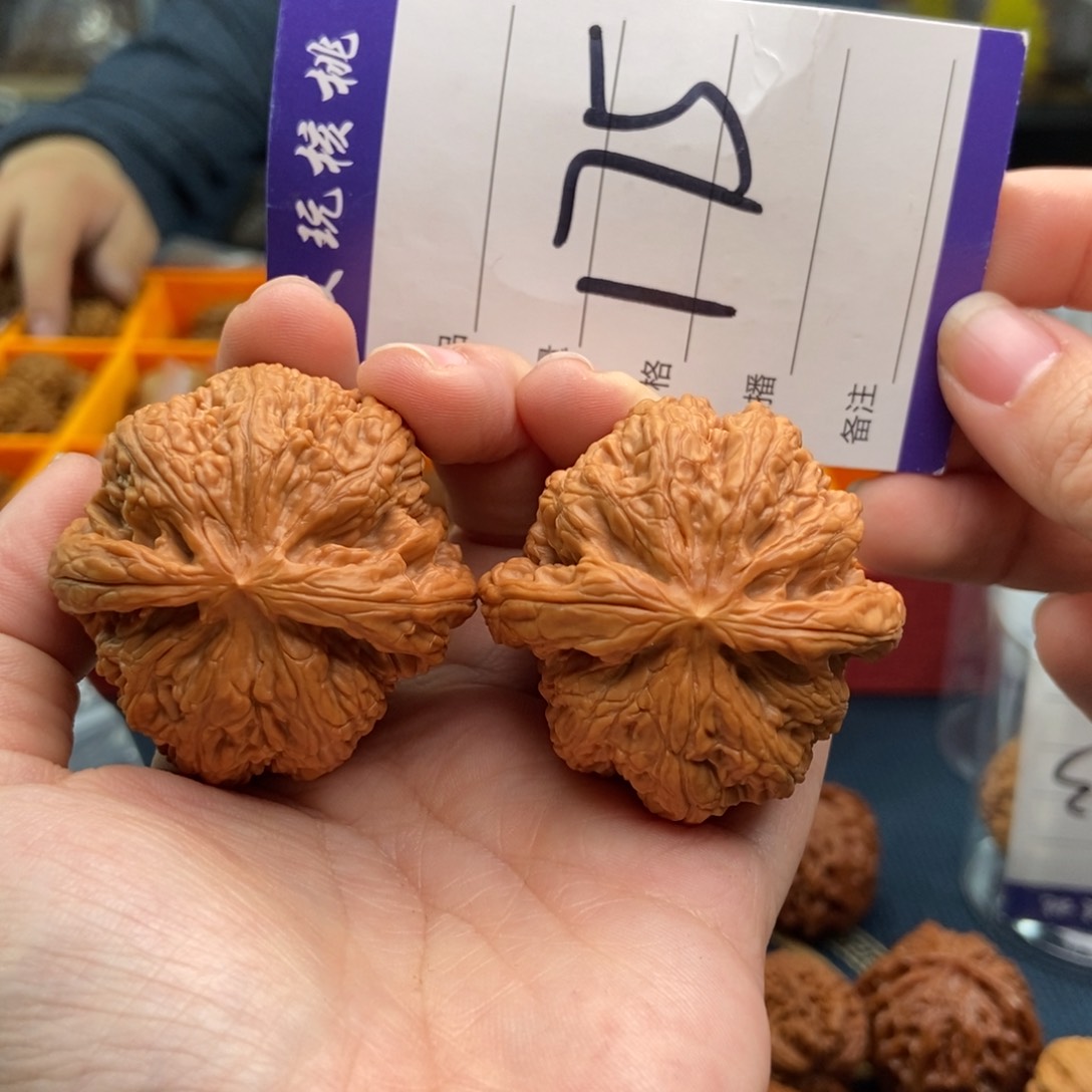 文玩核桃吊坠45粗筋