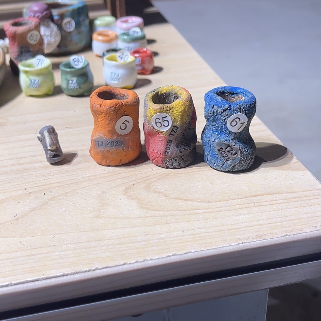 软***糖三个拇指一个特价压盆石