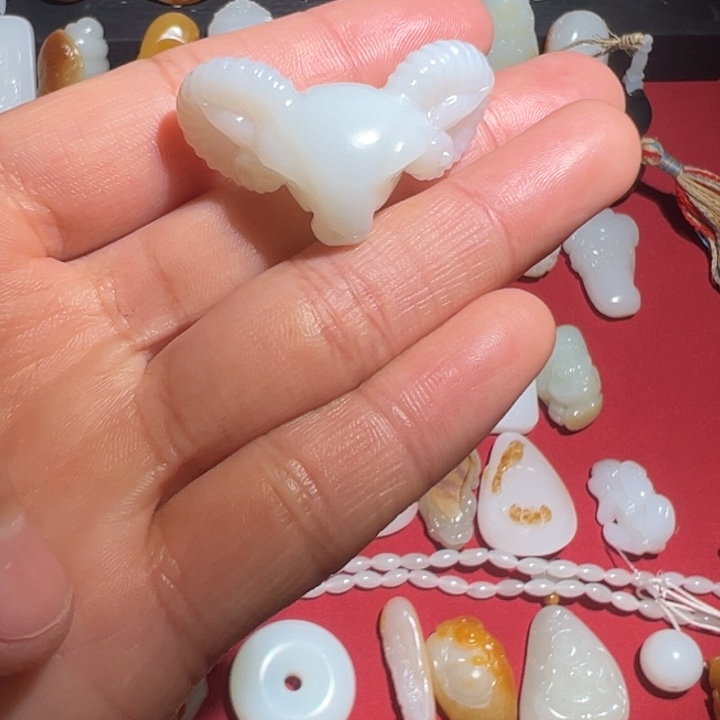 和田玉挂件未镶嵌