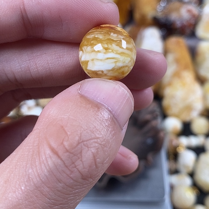 裸石琥珀未镶嵌我