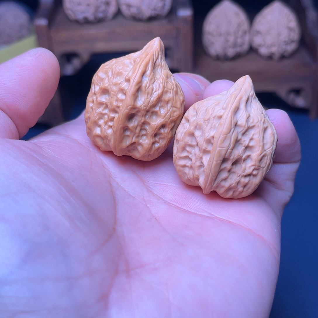 文玩核桃吊坠野生鸡心29.5