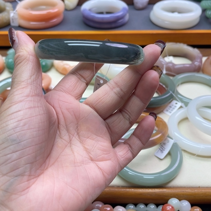 未镶嵌石英岩玉珠宝奇石罗*斌