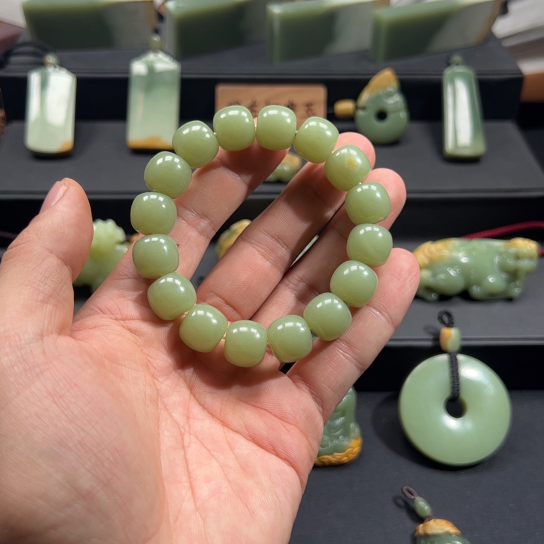 岫岩河磨玉（透闪石质玉）颈饰未镶嵌H****2