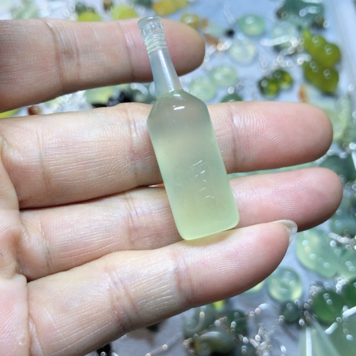 【闪购商品】蛇纹石玉挂件未镶嵌