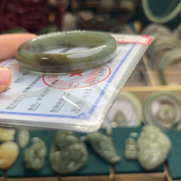 和田玉手镯未镶嵌52.7圈围6029