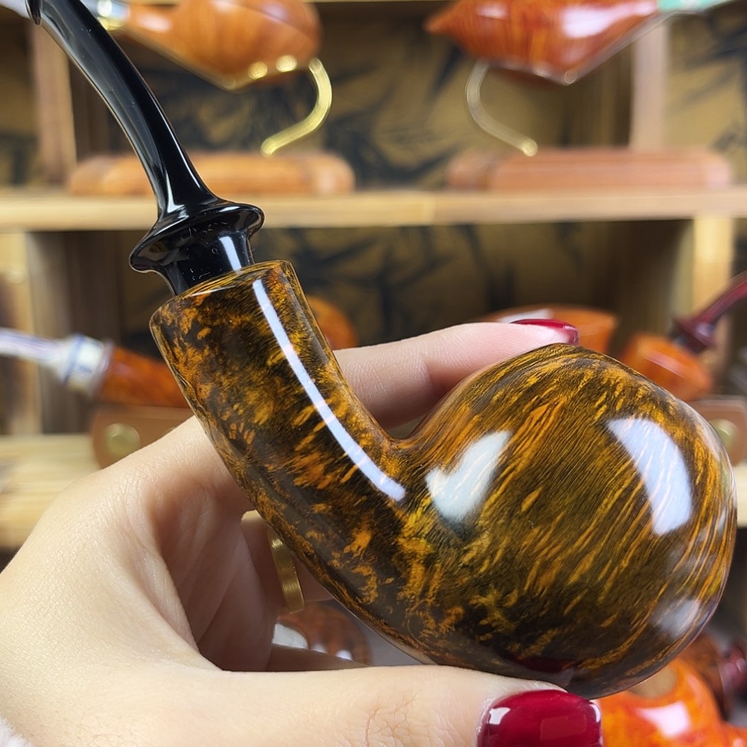 自由式河豚斗。   