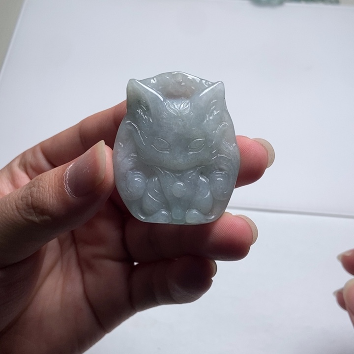 翡翠未镶嵌颈饰狐狸2