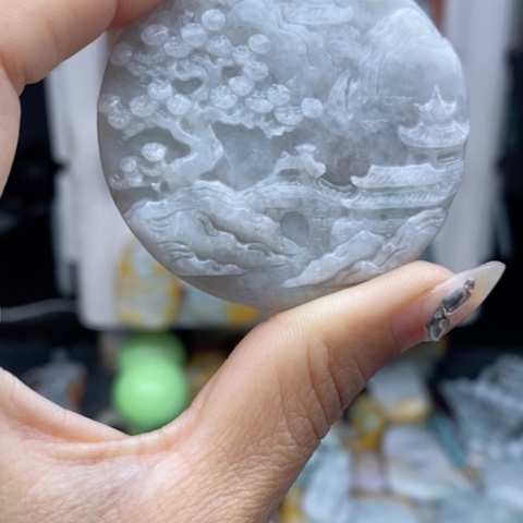 翡翠颈饰未镶嵌翡翠