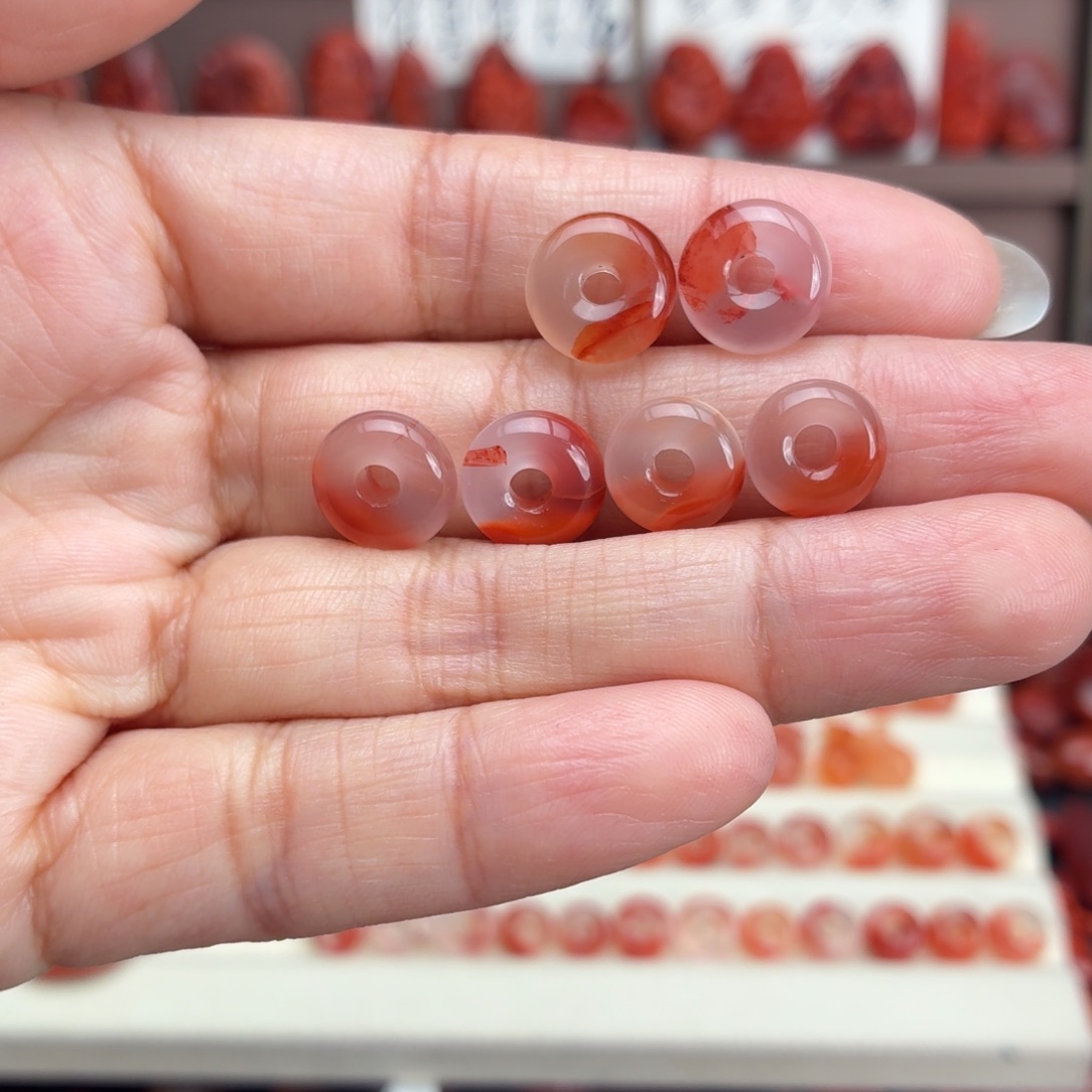 小****南红玛瑙未镶嵌颈饰甜甜圈3对