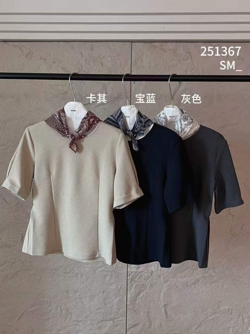 丝巾+棉T恤两件套RIMMA02TX21X251367
