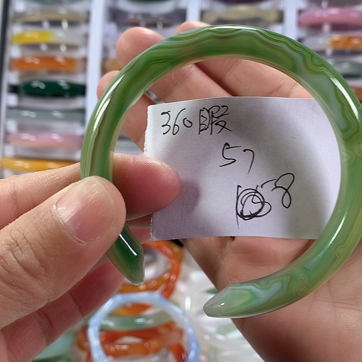 玛瑙/玉髓手镯未镶嵌