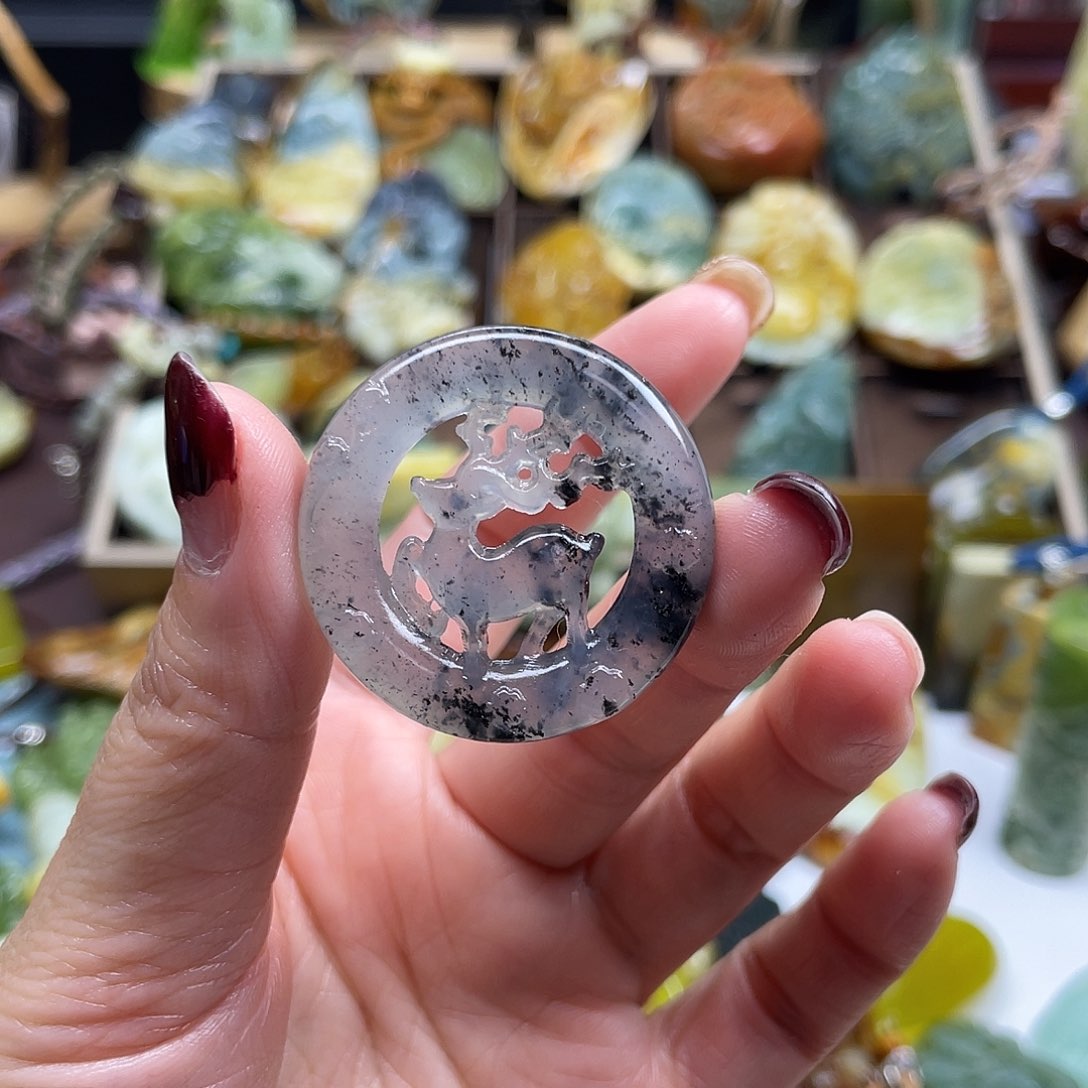 岫玉颈饰未镶嵌岫玉水墨小鹿