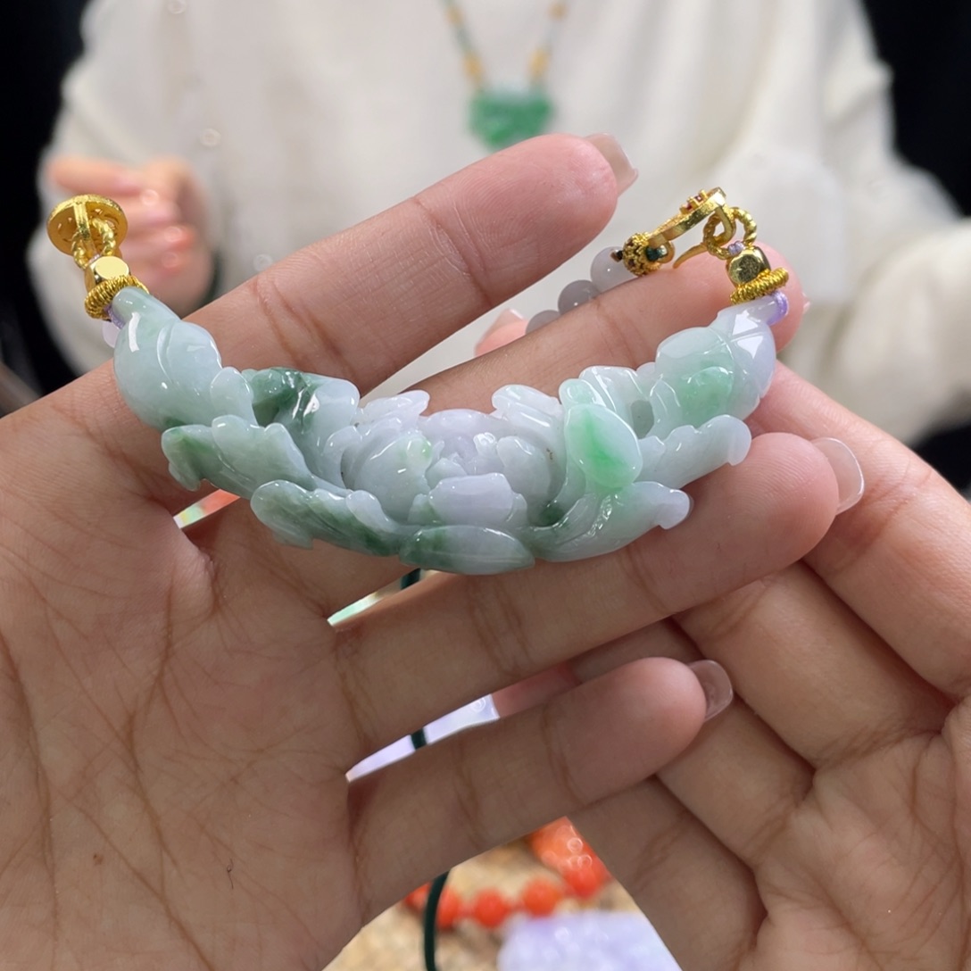 翡翠颈饰未镶嵌代编织