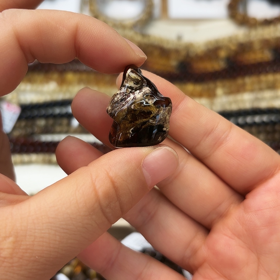 琥珀未镶嵌裸石大