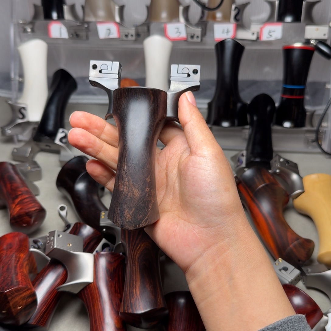 L***i木紫光檀8021平头黑武士