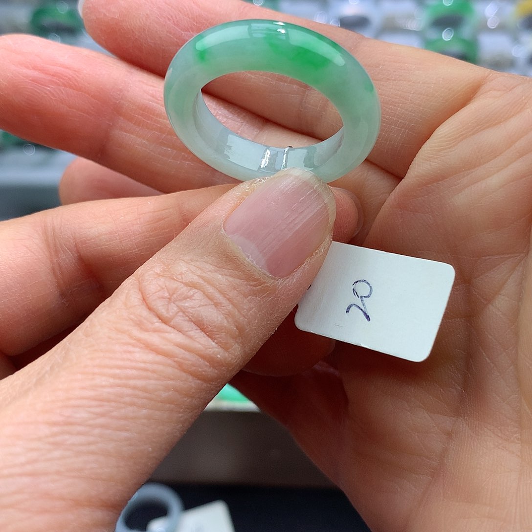 翡翠戒指未镶嵌高**r20号