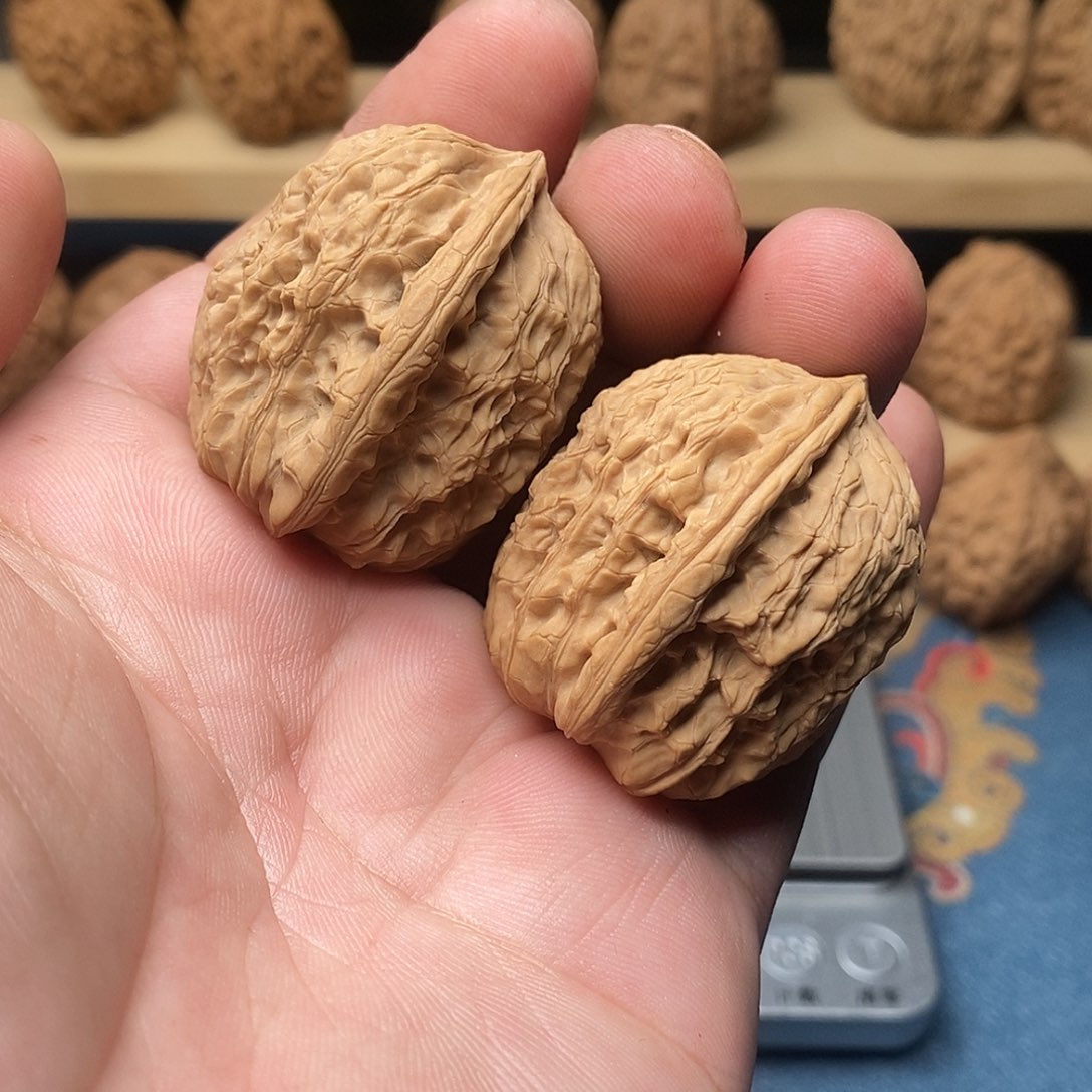文玩核桃把件炮弹35
