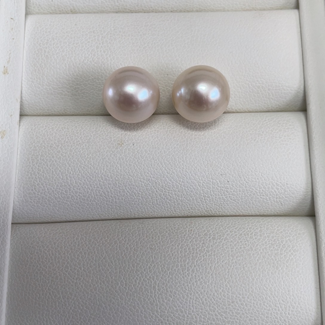 18K金镶嵌淡水珍珠耳饰11-12mm