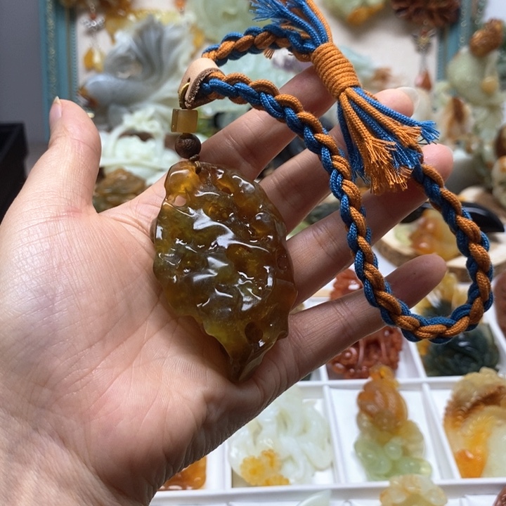 未镶嵌蛇纹石玉手把件