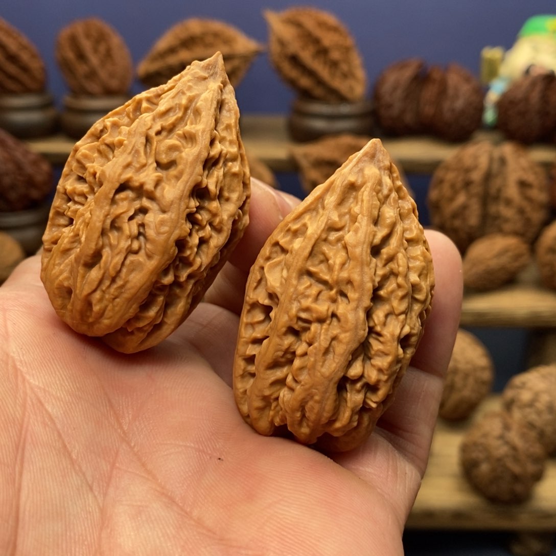 文玩核桃吊坠153雅秋