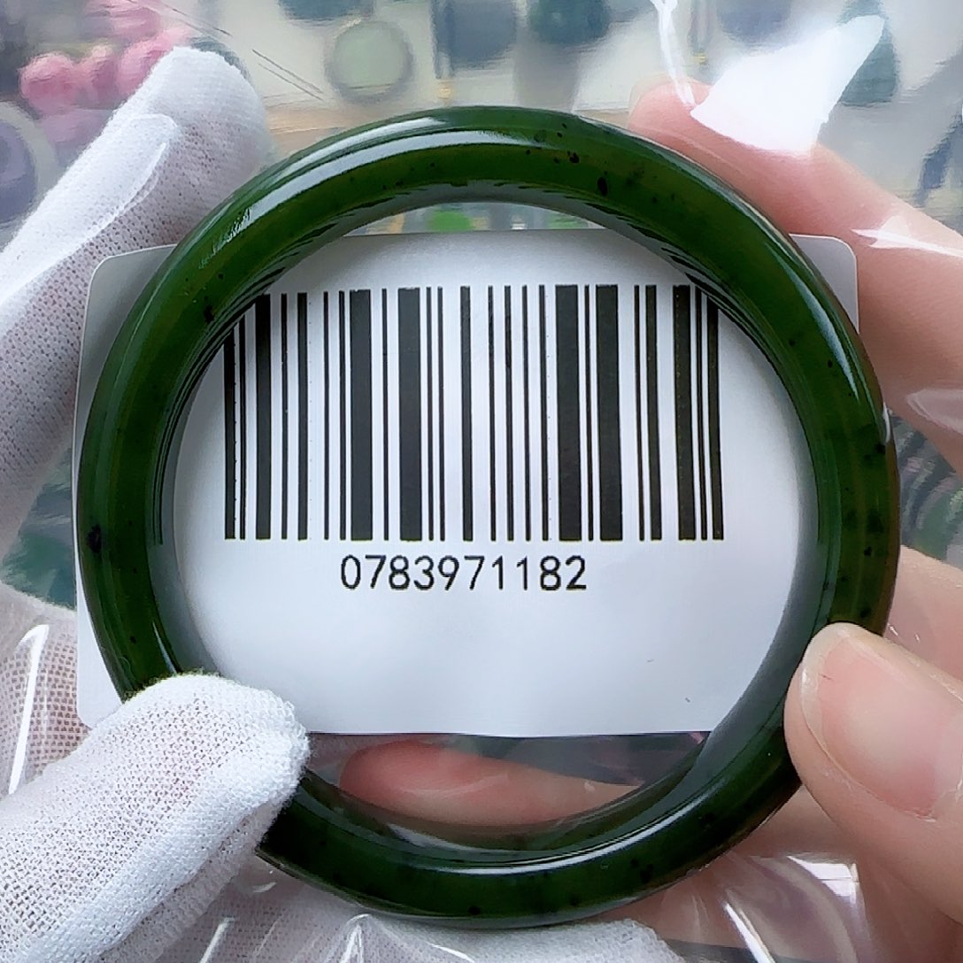 和田玉（碧玉）手镯未镶嵌6061