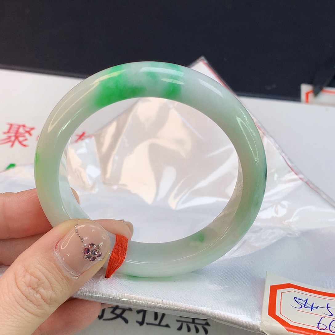 翡翠未镶嵌手镯金*天然翡翠A货102