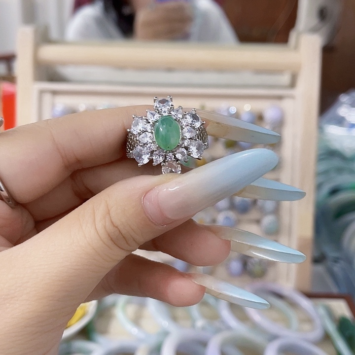 颈饰未镶嵌翡翠天然翡翠Ａ货