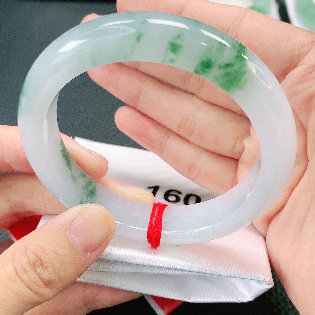 未镶嵌手镯翡翠缅甸58