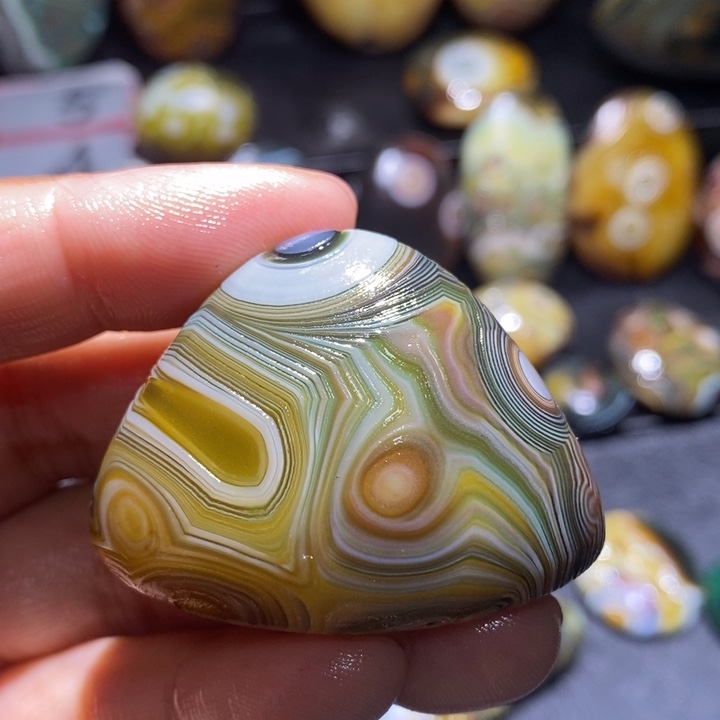 玛瑙/玉髓未镶嵌珠宝半成品10