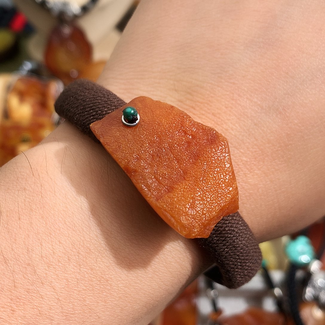 蜜蜡裸石未镶嵌你