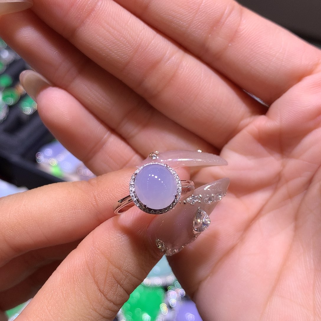 翡翠吊坠(不含链)18K金镶嵌小*果