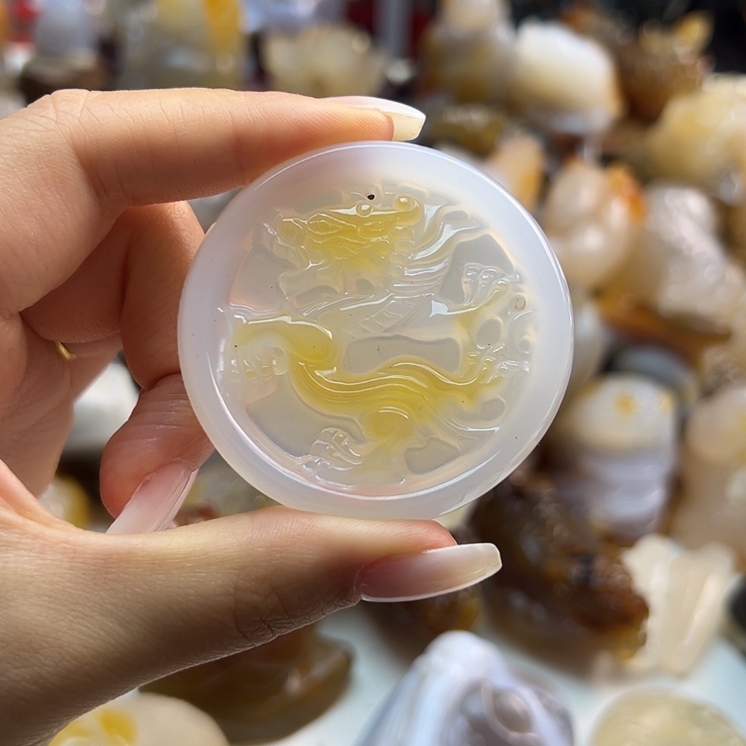 玛瑙/玉髓未镶嵌颈饰
